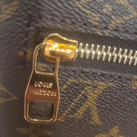 🎁 BRAND NEW LOUIS VUITTON POCHETTE METIS PURCHASED 12/21 - Picture 9 of 15